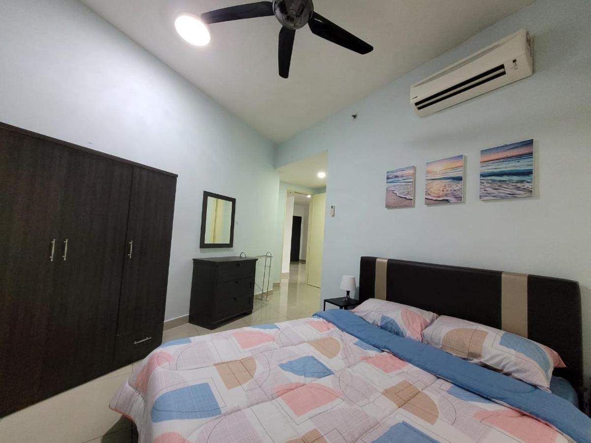 Homestay D'Univ 360 Place Seri Kembangan Exterior photo