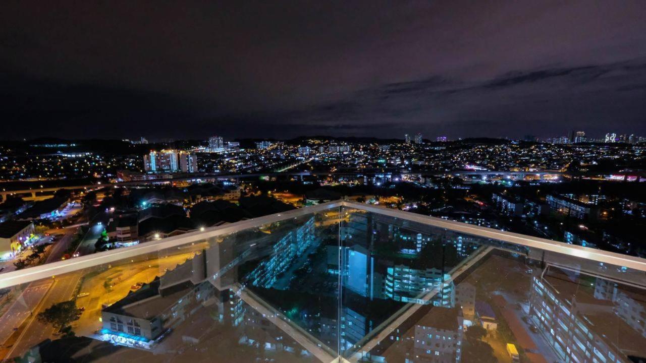 Homestay D'Univ 360 Place Seri Kembangan Exterior photo